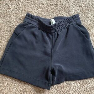 Black Lululemon Softstreme Shorts Size 4